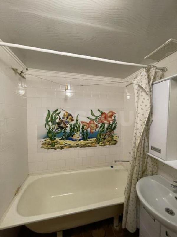 Сдам светлую и уютную 3-х комнатную квартиру в самом лучшем р-не. улучшенной планировки 63 кв. - Орск