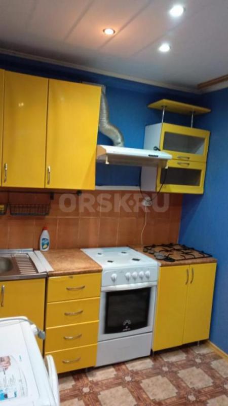 Сдам двухкомнатную квартиру с раздельными комнатами. - Орск