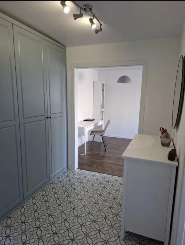 Продам двухкомнатную квартиру на втором этаже. - Новотроицк