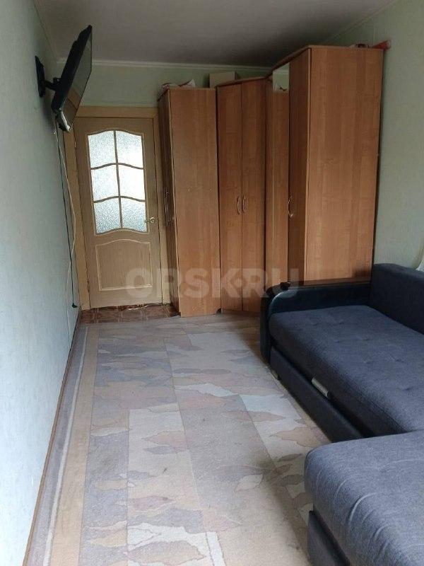 Продается 2-х комнатная квартира по адресу: ул. - Орск