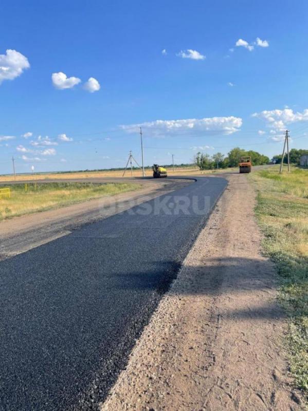 Продается асфальтоукладчик XCMG и каток HAMM, оба в рабочем состоянии ,стоимость укладчика 4200000 , - Орск