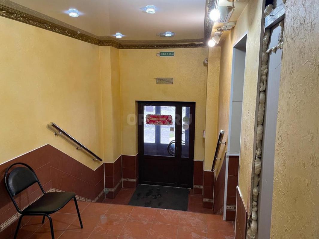 Сдам в аренду торговую  площадь 45,9 м2 в нежилом помещении. - Орск