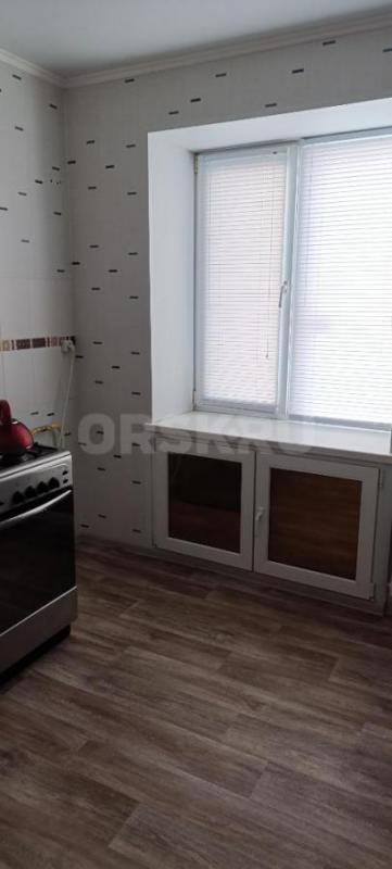 Продам 3-х комнатную квартиру в г. - Гай