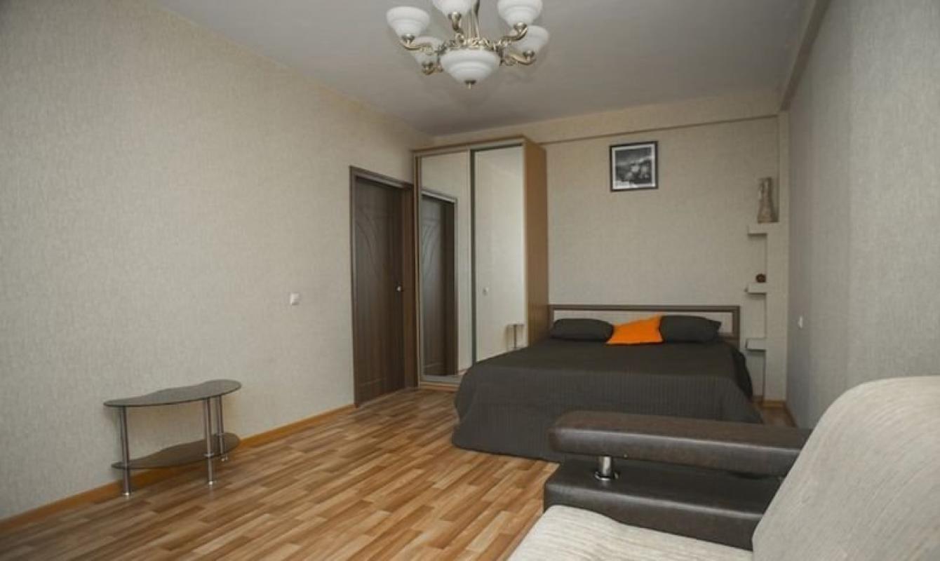 Сдается однокомнатная квартира на длительный срок. - Новотроицк