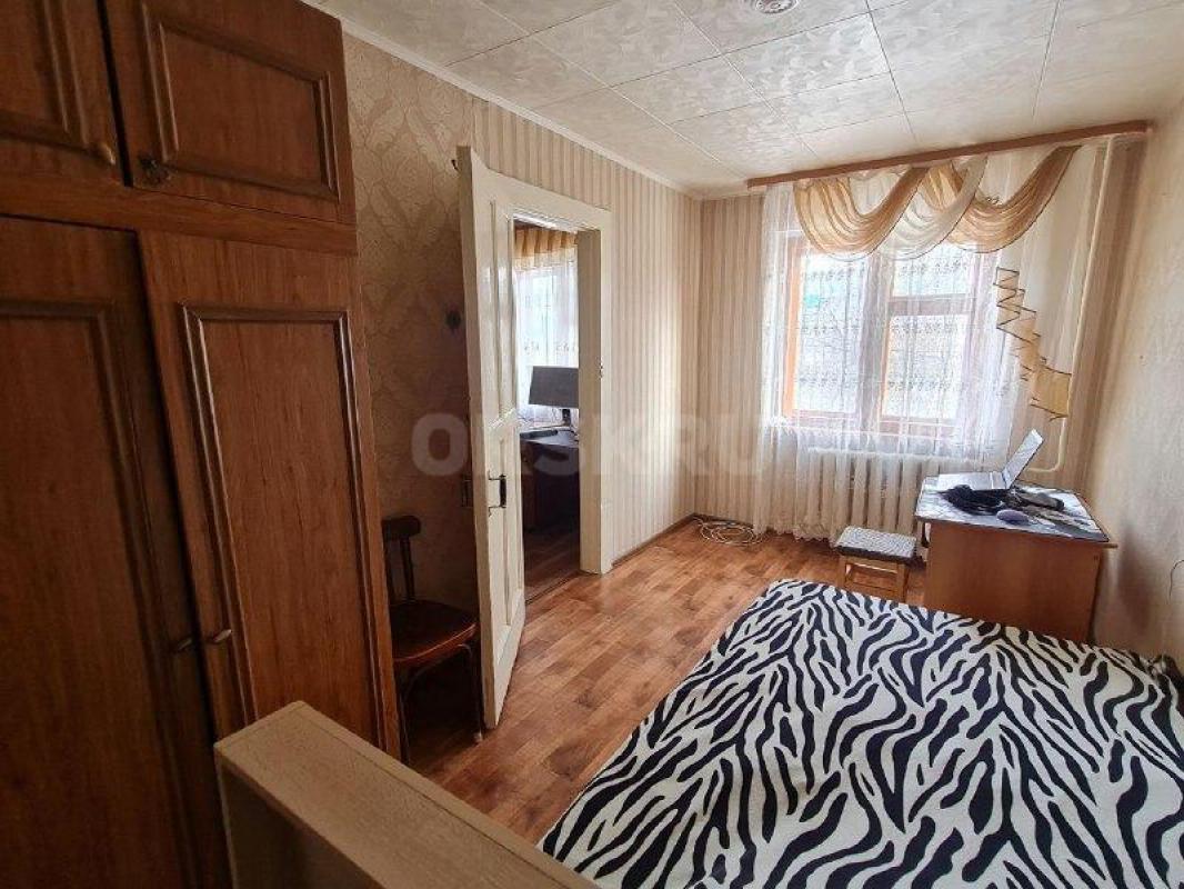 Продам 2 х- комнатную квартиру по адресу: ул. - Орск