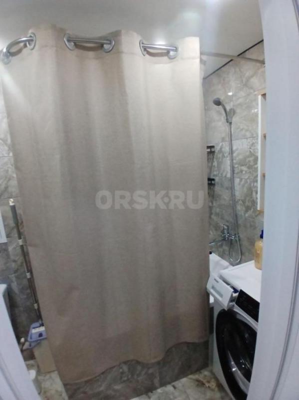 Сдаётся квартира на длительный срок остановка ЛУЧ. - Орск