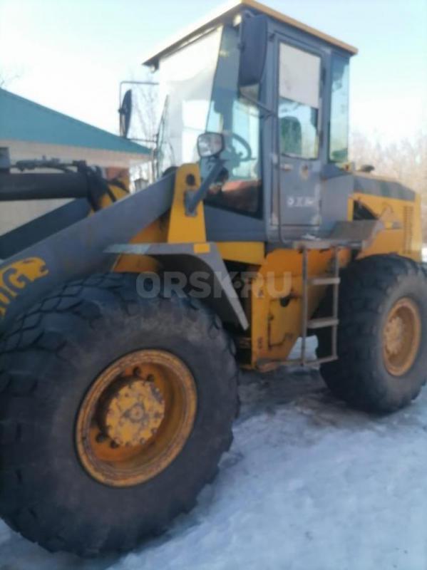Продам фронтальный погрузчики все вопросы по телефону звоните 89228677707 - Орск