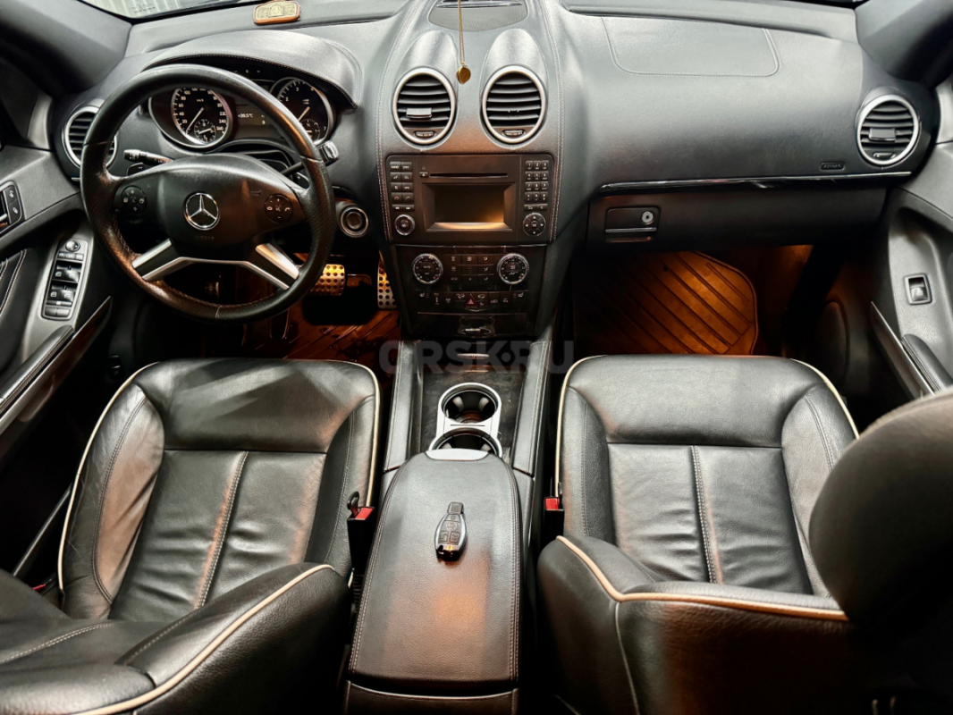 В ПРОДАЖЕ Mercedes-Benz ML 350 2012 года. - Орск