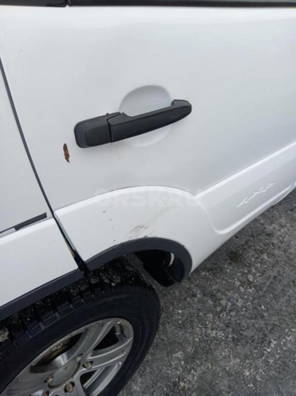 Шевроле нива в хорошем состояние есть рыжики но не гнилая нужен небольшой ремонт ходовки. - Орск