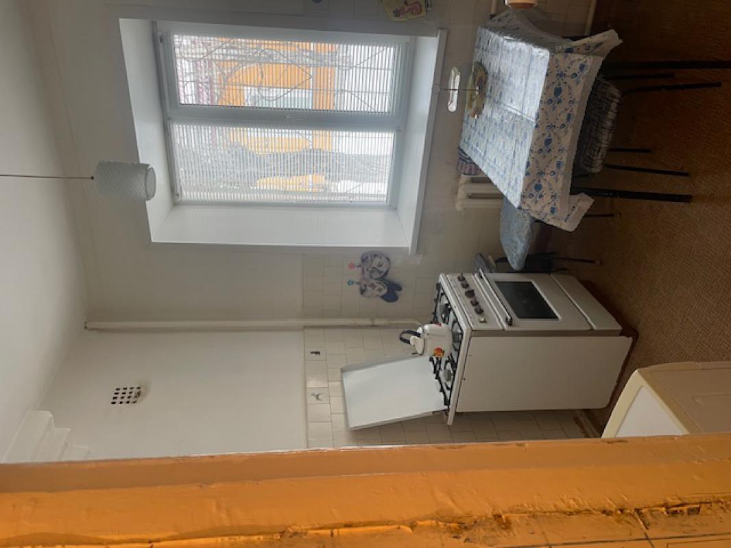 Продается 3х комнатная квартира в шаговой доступности от остановки и магазинов. - Новотроицк