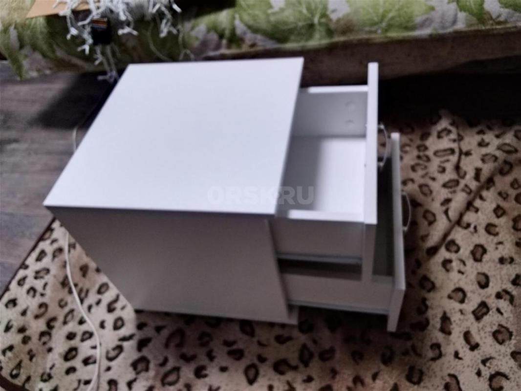 Тумба прикроватная совершенно новая. - Орск