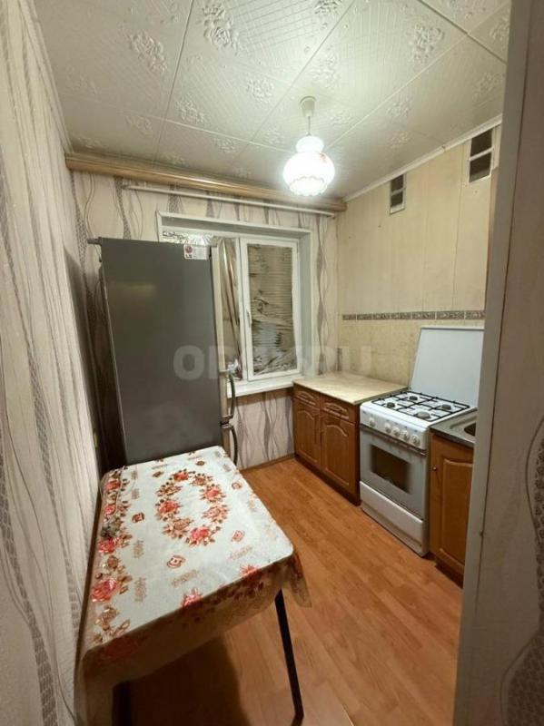 продается двухкомнатная квартира в центре пос. - Орск