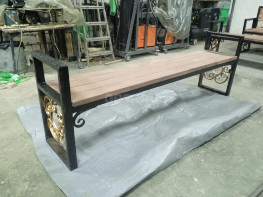 садовая мебель скамья и лавочка в стиле лофт с элементами ажурных изделий в наличии и на заказ - Орск