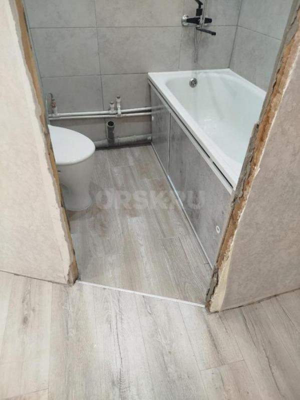 Ремонт квартир домов и офисов, ремонт и отделка квартир под ключ, стяжка полов, наливной пол, укладк - Орск