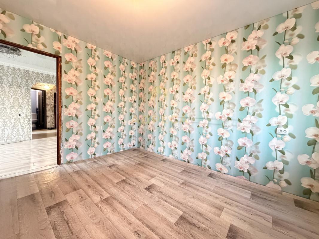 Продаётся просторная 3-х комнатная квартира на 2 этаже 5-ти этажного КИРПИЧНОГО дома. - Медногорск