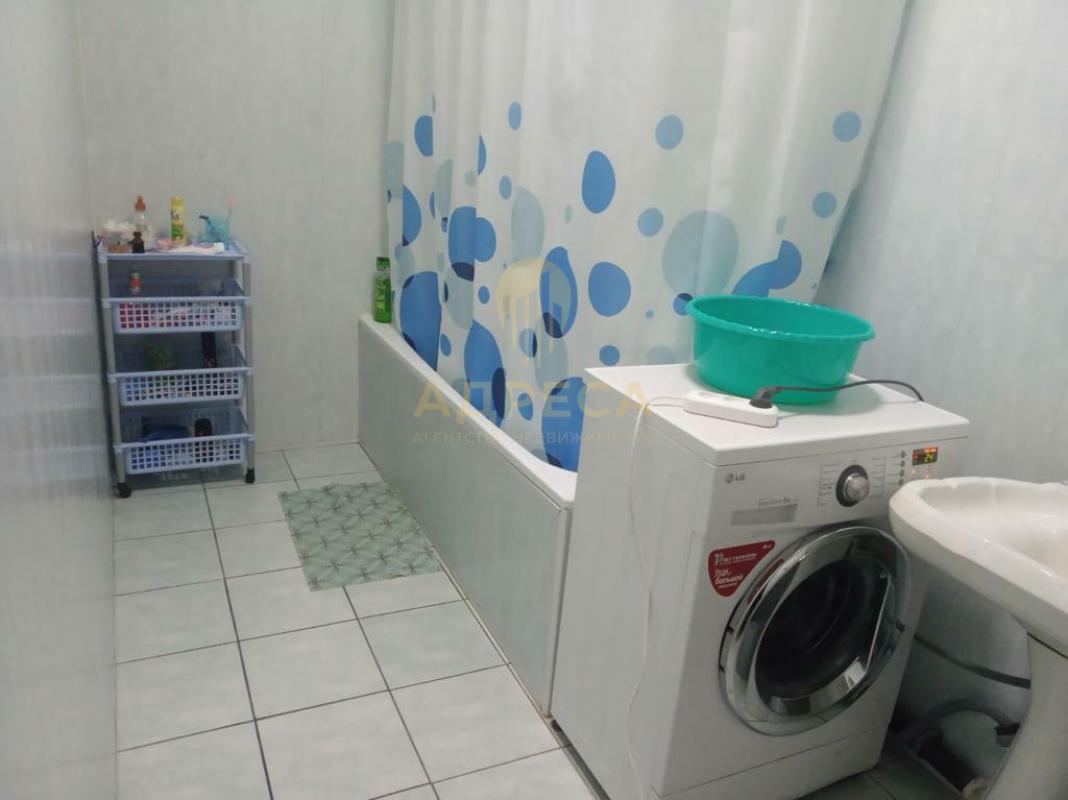 Сдается большая и просторная однокомнатная квартира с мебелью и техникой в МЖК, хорошая транспортная - Оренбург