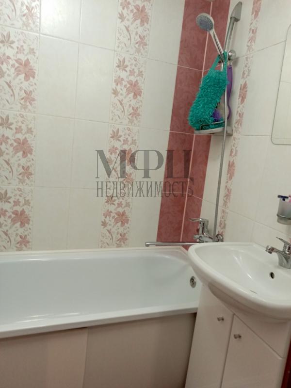 Предлагается к продаже просторная 2-комнатная квартира с улучшенной планировкой, расположенная в тих - Орск