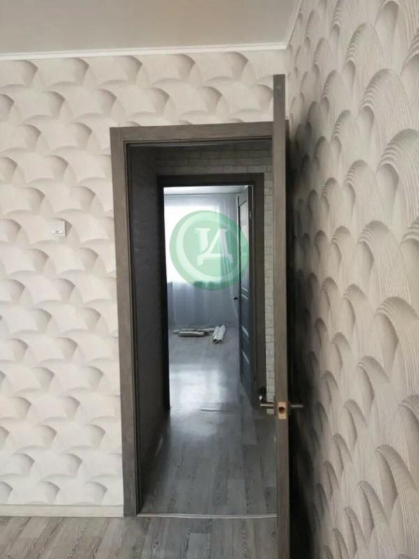 Продам 2-х комнатную квартиру, планировка -распашонка, комнаты раздельные. - Орск