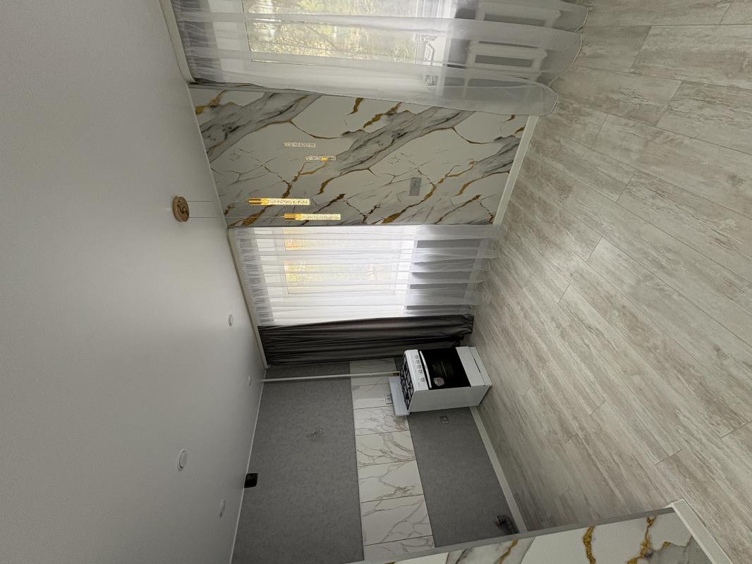 Продам 3-кмн квартиру маломерку по Советской 63 (Площадь Ленина ост) в районе с развитой инфраструкт - Новотроицк