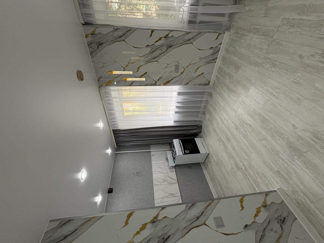 Продам 3-кмн квартиру маломерку по Советской 63 (Площадь Ленина ост) в районе с развитой инфраструкт - Новотроицк