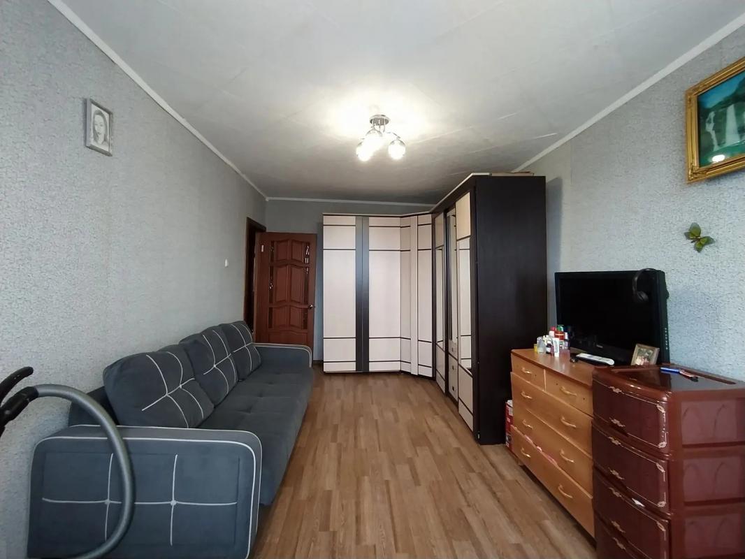 ПРОДАËТСЯ 3-Х КОМНАТНАЯ КВАРТИРА, (ПО ТИПУ 45-КА) НА 5 ЭТАЖЕ, 5-ТИ ЭТАЖНОГО ДОМА. - Новотроицк