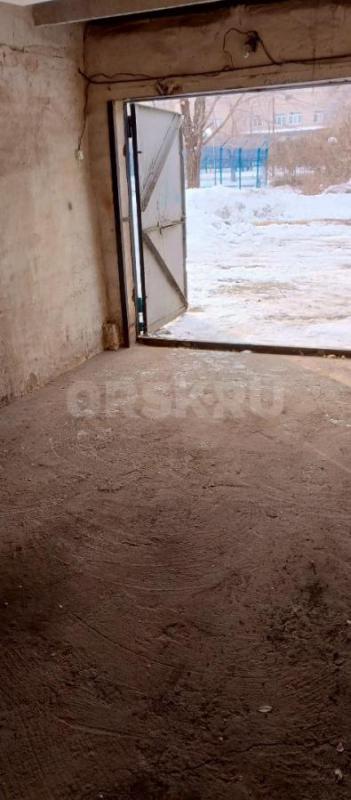 Продам Гараж в центре города во дворе дома Новосибирская 52. - Орск
