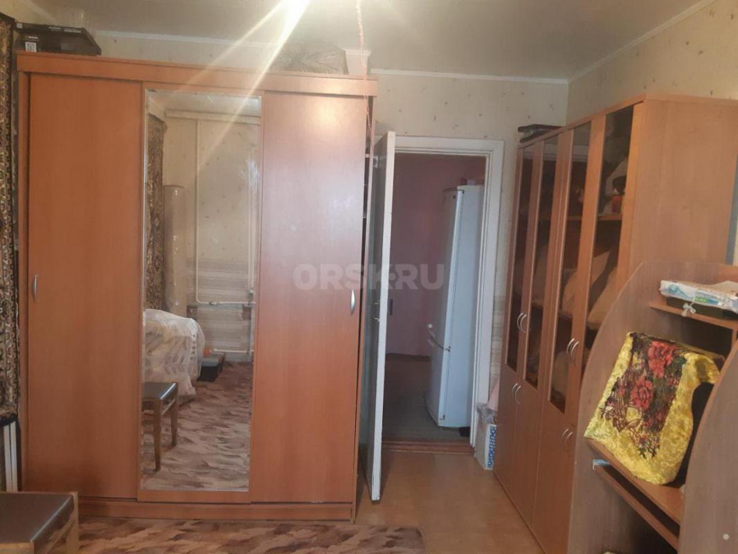 Продаётся уютная трёхкомнатная квартира площадью 62.1 квадратных метра на шестом этаже девятиэтажног - Орск