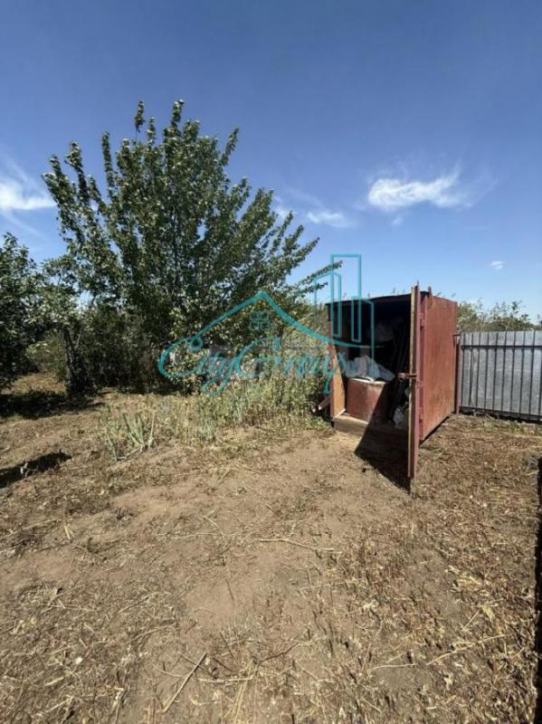 Продаётся уютный садовый участок площадью 7,7 соток с небольшим домом. - Орск