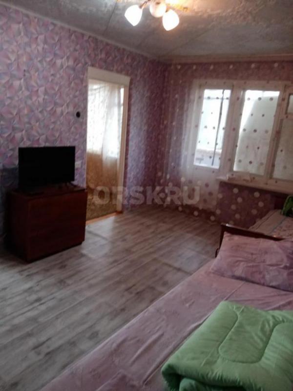 Сдам 4-х комнатную квартиру по ул. - Орск