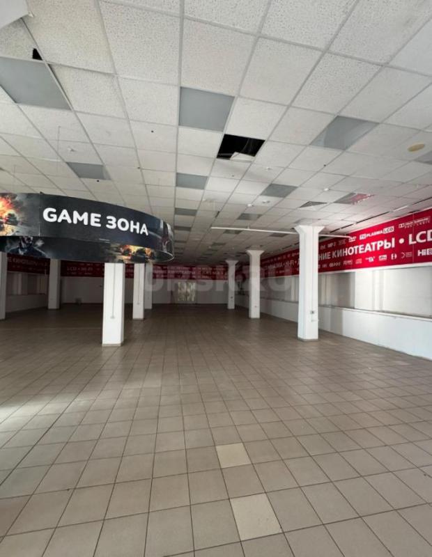Сдам в аренду нежилые помещения в здании ТЦ ЯШМА на 3 этаже, площадью 300,660, 100, 80 кв м Возможен - Орск