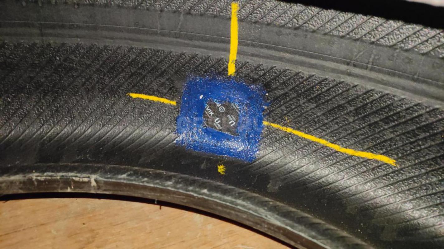 Шины летние Yokohama BluEarth AE50 215/65 R17. - Орск