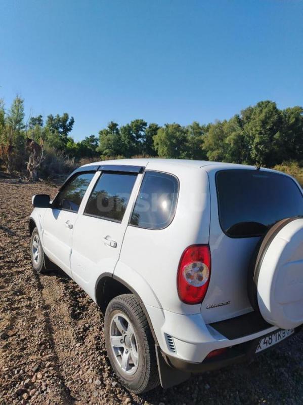 продам Шеврале -Нива в идеальном состоянии, не битая, не крашенная, один собственник, эксплуатация т - Орск