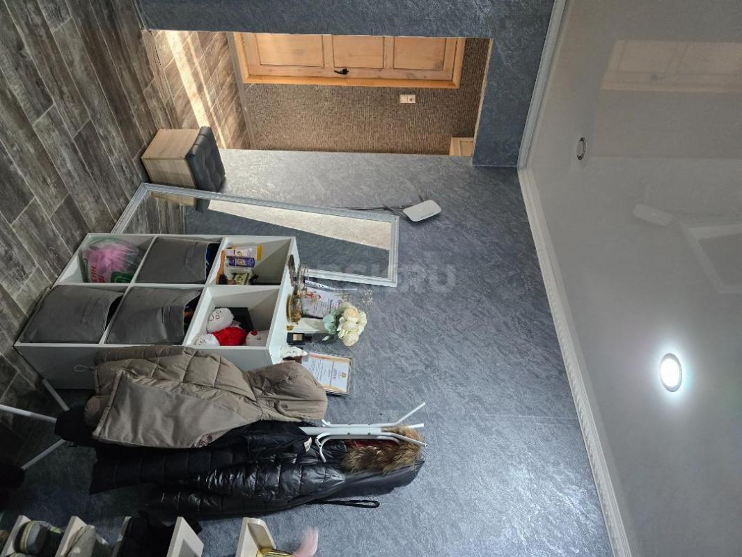 Продам 3к кв улучшенный планировки на ОЗТП,остановка "Рябинушка",2 этаж , с развит - Орск