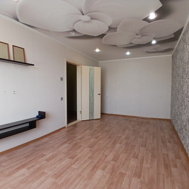 Продается однокомнатная квартира улучшенной планировки  по адресу г. - Новотроицк