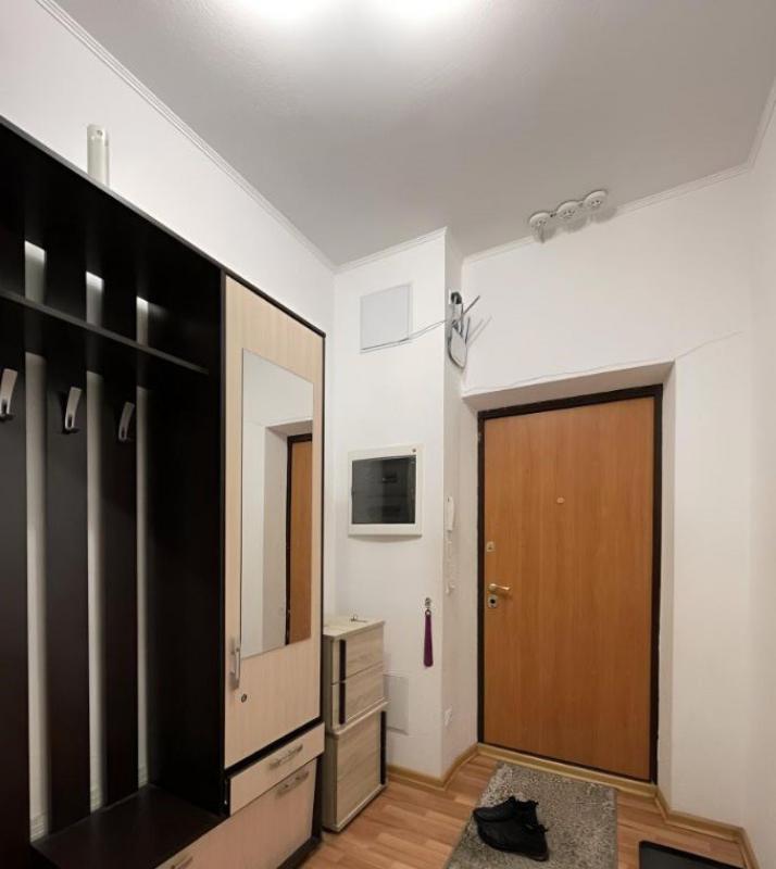 Сдается однокомнатная квартира на длительный срок. - Новотроицк