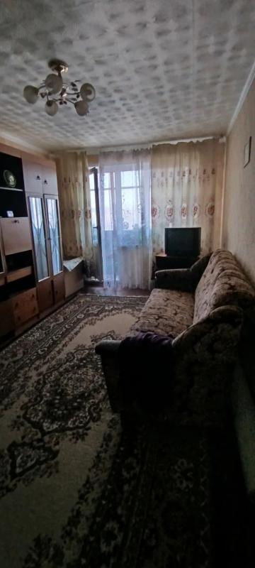 Продаю 2к квартиру на 3 этаже по ул. - Новотроицк