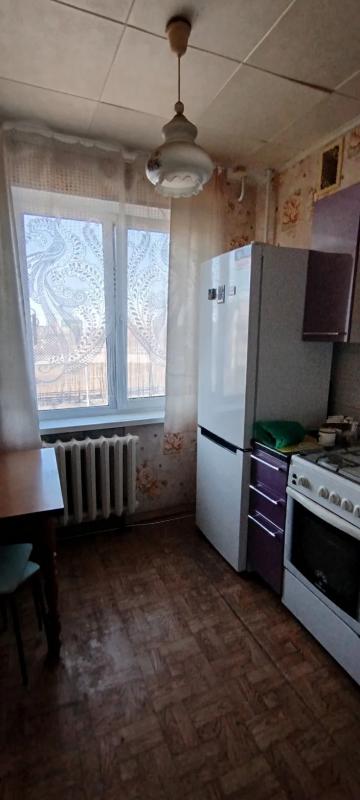 Продаю 2к квартиру на 3 этаже по ул. - Новотроицк