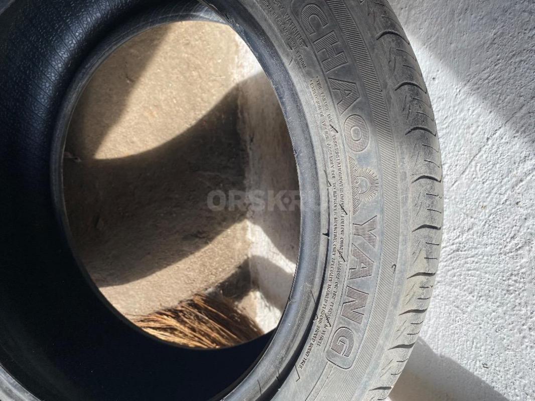 Летние шины в идеальном состоянии r17 215/50 
ChaoYang модель не помню 
Бываю не доступен пишите в - Орск