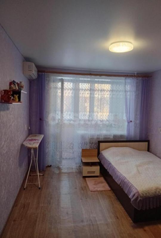 Продам двухкомнатную квартиру на втором этаже. - Гай