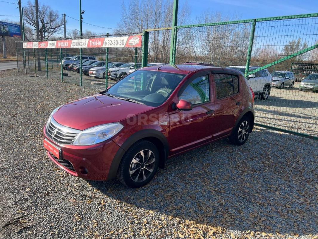 RENAULT Sandero Год 2013 Автомат
В идеальном состоянии! - Орск