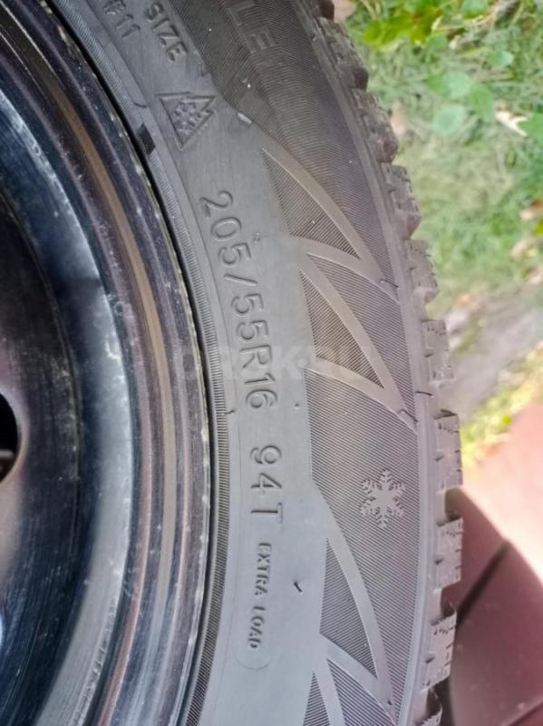 Продам зимнюю шипованную резину Sailun Ice Blazer WST3 205/55 R16 94T XL в хорошем состоянии. - Орск