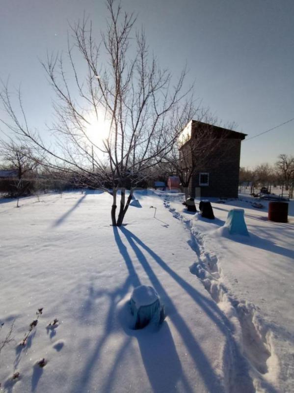 Продам садовый участок с домом СНТ «ЮУМЗ 1»  район зеленхоза
Земли 7 соток, двух этажный дом постро - Орск