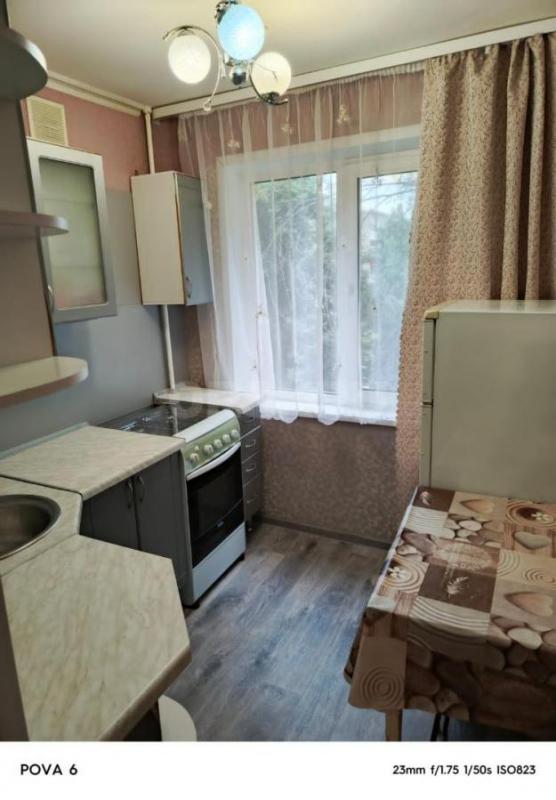 Сдам на длительный срок однокомнатную квартиру на втором участке, район 4-й школы. - Орск