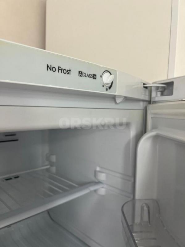 Холодильник Индезит ноуфрост, высота 170см. - Орск