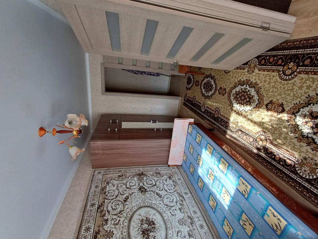 Продаётся уютная,теплая двухкомнатная квартира в центре города! - Медногорск