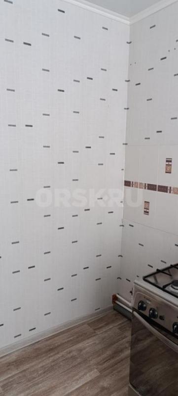 Продам 3-х комнатную квартиру в г. - Гай