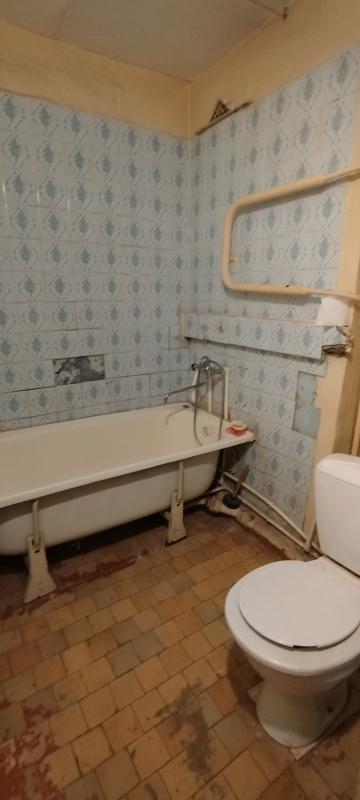 Продаю 2к квартиру по ул. - Новотроицк