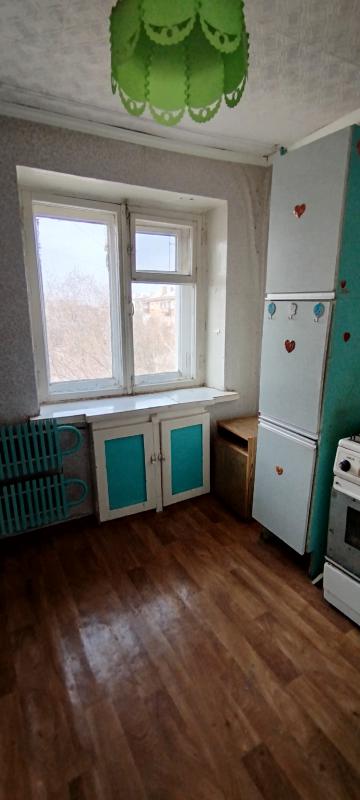 Продаю 2к квартиру по ул. - Новотроицк