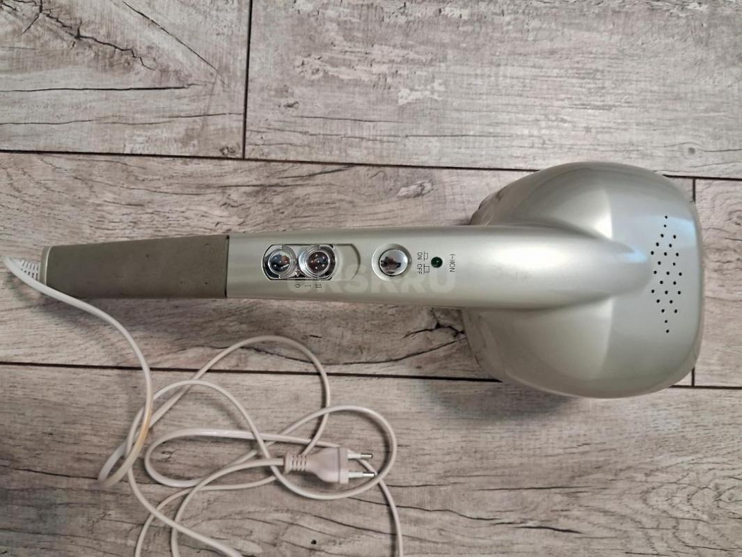 Медицинский массажер, который обеспечивает интенсивный вибрационный массаж, имеет устойчивый терапев - Орск