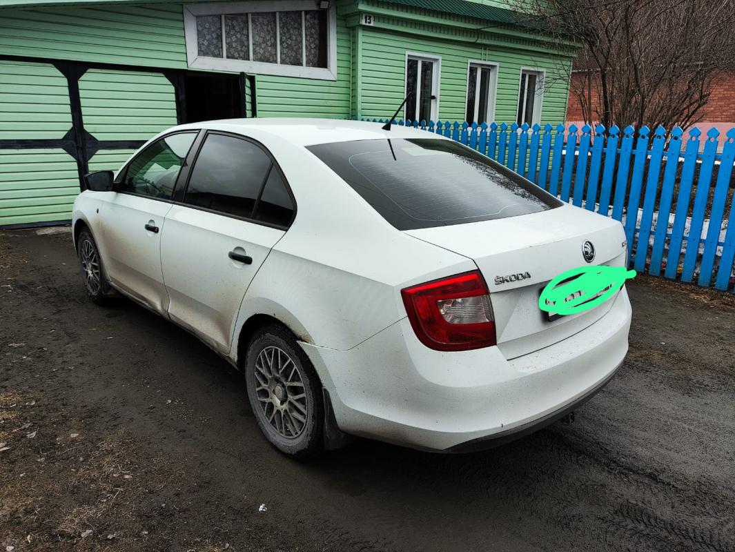 Автомобиль полностью на ходу, по технической части нареканий нет, родной пробег. - Орск
